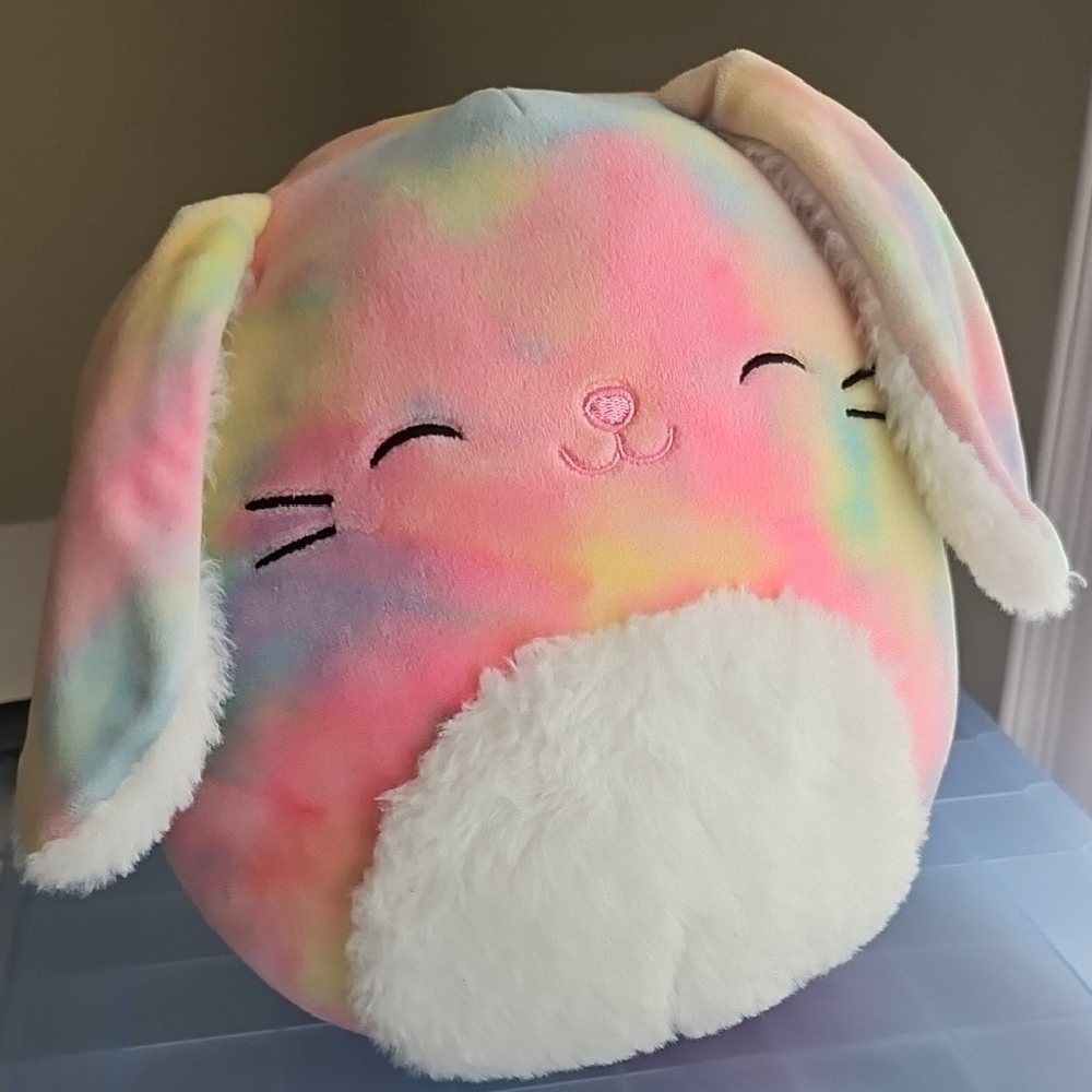 💯 AUTH SQUISHMALLOWS Tie Dye bunny Rare